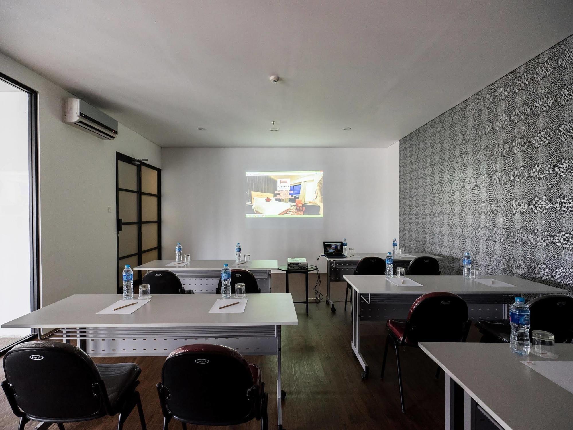 Liberty Hotel Thamrin Jakarta Eksteriør bilde